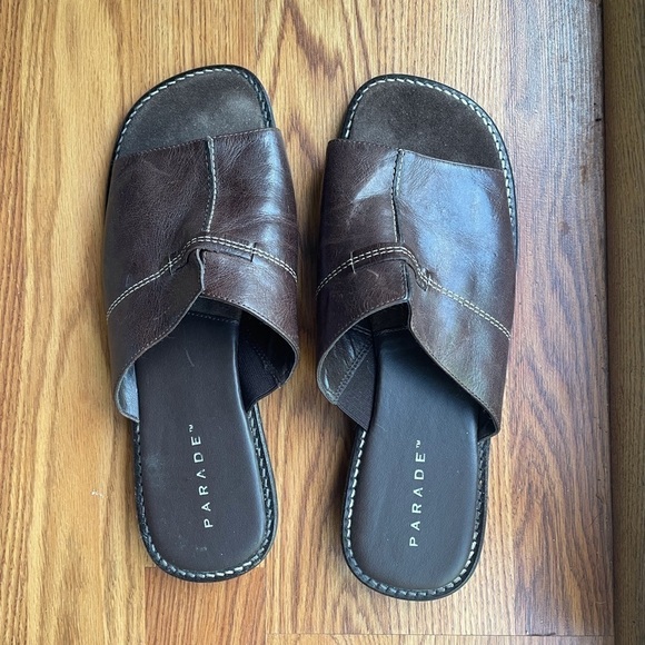 Parade leather Slip on Slippers - Picture 2 of 6